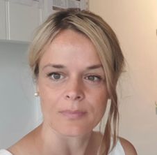 Larisa S. (Australia) <br> <span class="tm_tile">Mindset Coach | Reiki Master & Teacher</span>